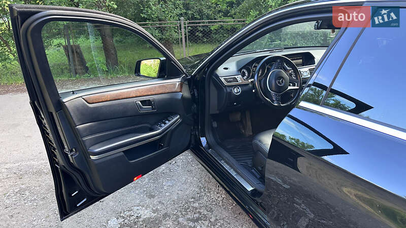 Седан Mercedes-Benz E-Class 2014 в Ивано-Франковске