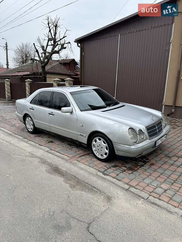 Седан Mercedes-Benz E-Class 1997 в Хмельницком