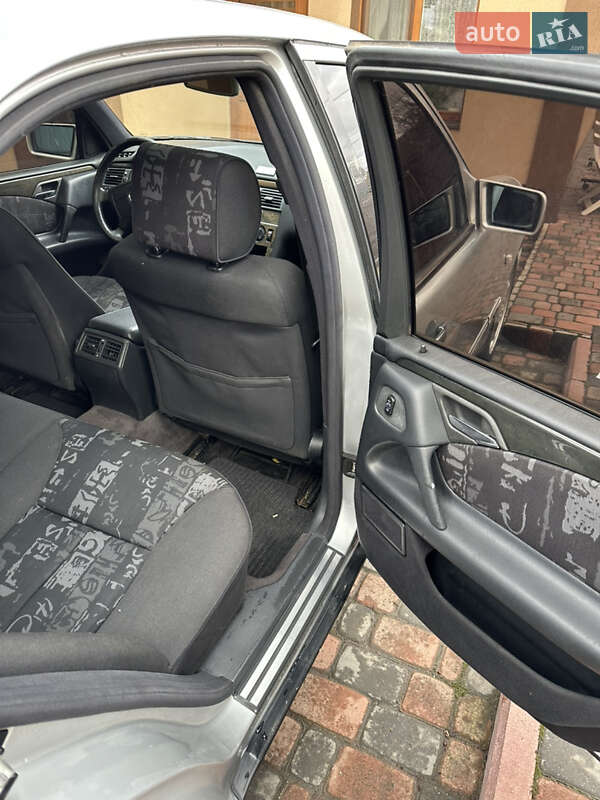 Седан Mercedes-Benz E-Class 1997 в Хмельницком