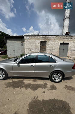 Седан Mercedes-Benz E-Class 2003 в 