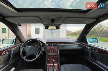 Седан Mercedes-Benz E-Class 1998 в 