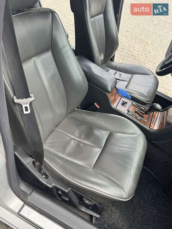 Седан Mercedes-Benz E-Class 2000 в Хоросткові