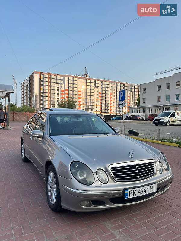 Mercedes-Benz E-Class 2004