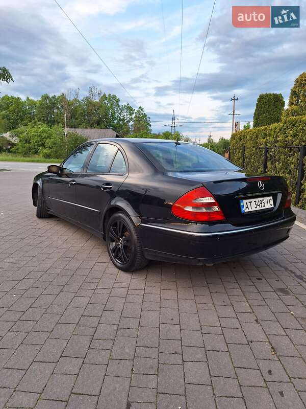Седан Mercedes-Benz E-Class 2006 в Долине