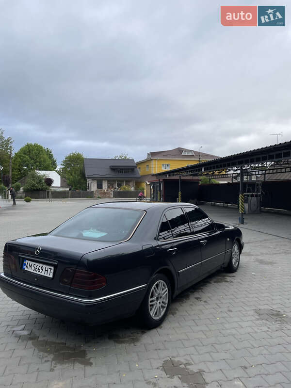 Седан Mercedes-Benz E-Class 1998 в Полонном фото 4 Седан Mercedes-Benz E-Class 1998 в Полонном