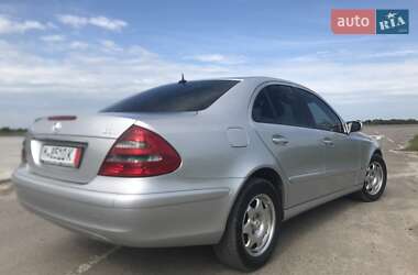 Седан Mercedes-Benz E-Class 2004 в 
