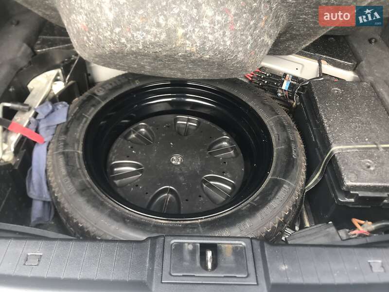 Седан Mercedes-Benz E-Class 2004 в Рівному