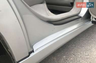 Седан Mercedes-Benz E-Class 2004 в 