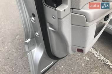 Седан Mercedes-Benz E-Class 2004 в 
