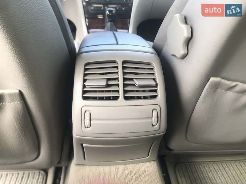Седан Mercedes-Benz E-Class 2004 в Рівному