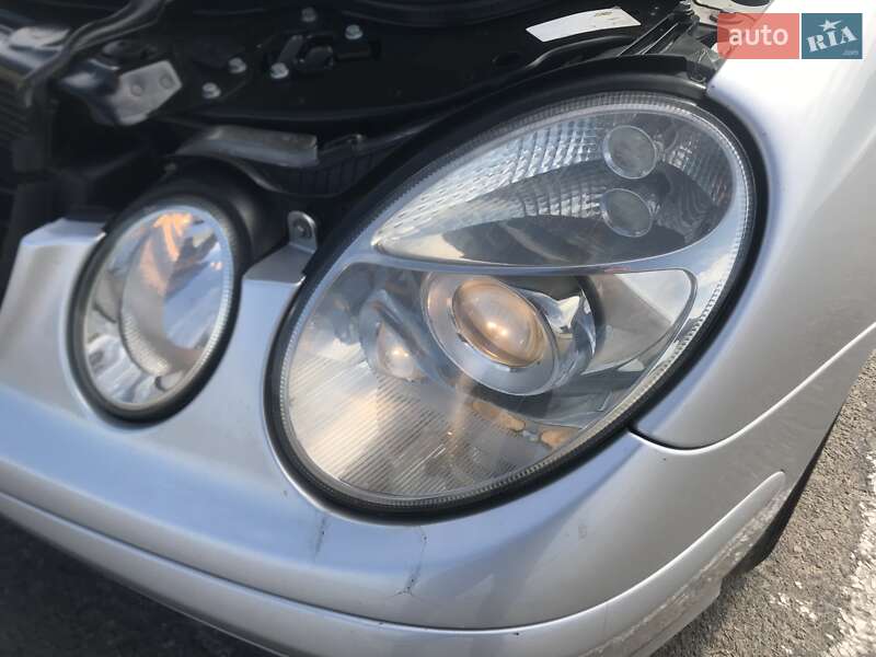 Седан Mercedes-Benz E-Class 2004 в Рівному