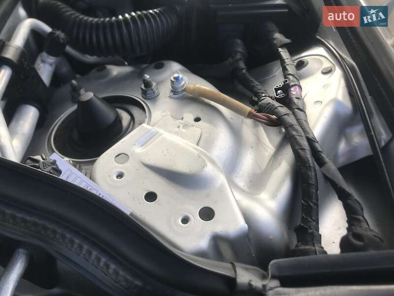 Седан Mercedes-Benz E-Class 2004 в Рівному
