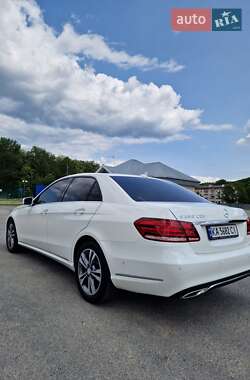 Седан Mercedes-Benz E-Class 2013 в Киеве