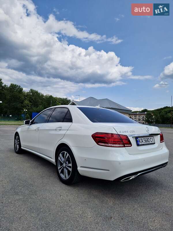 Седан Mercedes-Benz E-Class 2013 в Києві