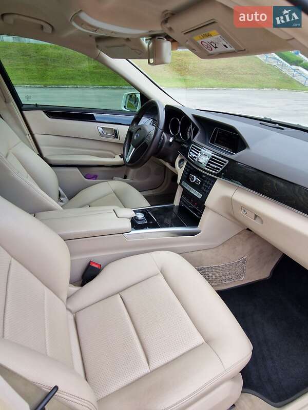 Седан Mercedes-Benz E-Class 2013 в Києві