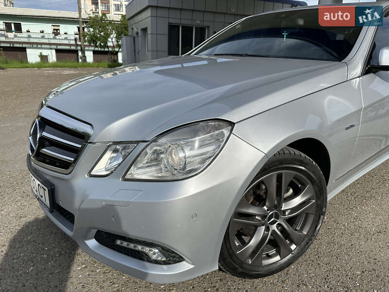 Седан Mercedes-Benz E-Class 2009 в Кам'янець-Подільському
