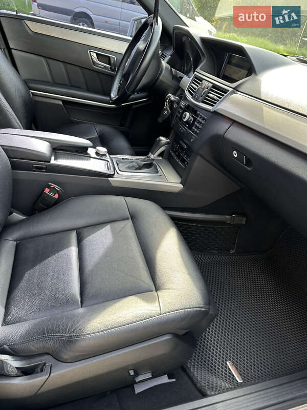 Седан Mercedes-Benz E-Class 2009 в Кам'янець-Подільському