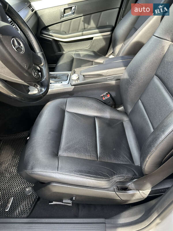 Седан Mercedes-Benz E-Class 2009 в Кам'янець-Подільському