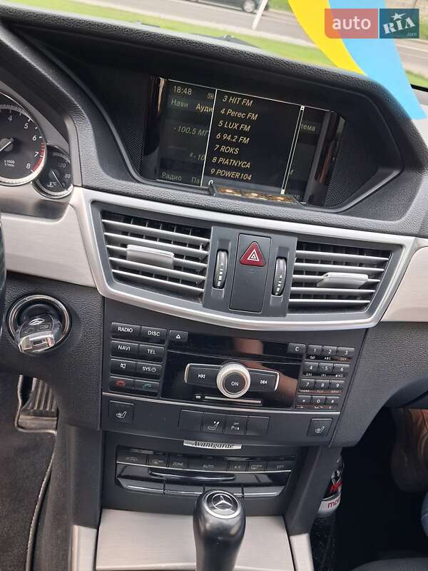 Седан Mercedes-Benz E-Class 2011 в Києві