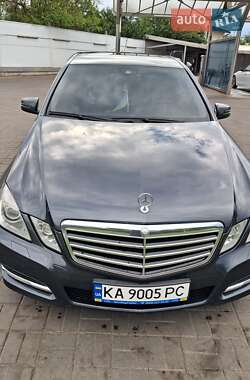 Седан Mercedes-Benz E-Class 2011 в Киеве