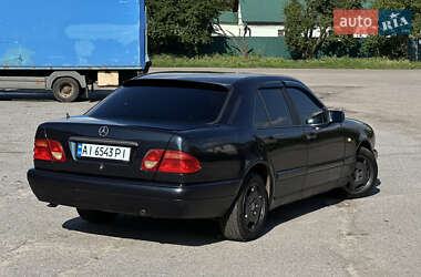 Седан Mercedes-Benz E-Class 1996 в 