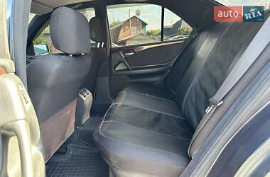 Седан Mercedes-Benz E-Class 1996 в 