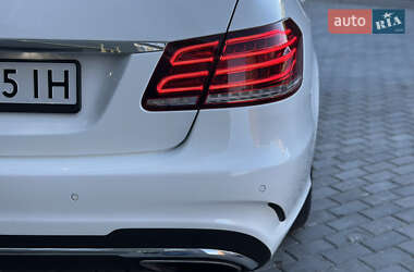 Седан Mercedes-Benz E-Class 2012 в 