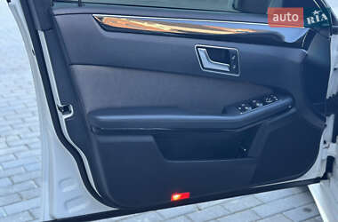 Седан Mercedes-Benz E-Class 2012 в 
