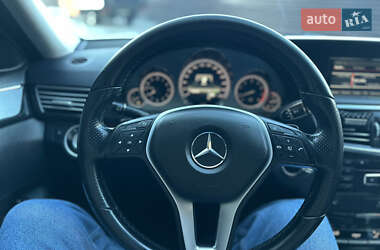 Седан Mercedes-Benz E-Class 2012 в 