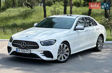 Седан Mercedes-Benz E-Class 2022 в Києві