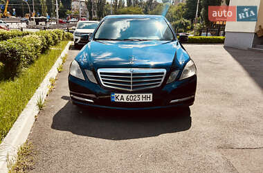 Седан Mercedes-Benz E-Class 2011 в Киеве