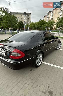 Седан Mercedes-Benz E-Class 2008 в 