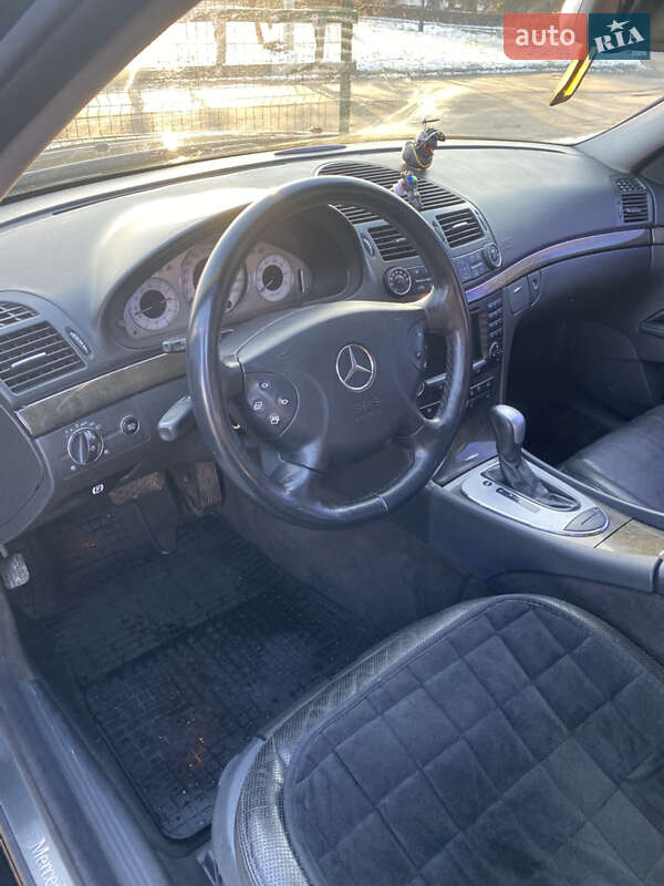 Седан Mercedes-Benz E-Class 2003 в Луцьку