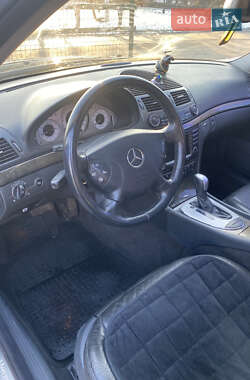 Седан Mercedes-Benz E-Class 2003 в 