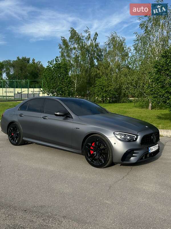 Седан Mercedes-Benz E-Class 2023 в Александрие