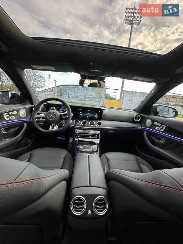 Седан Mercedes-Benz E-Class 2023 в Александрие