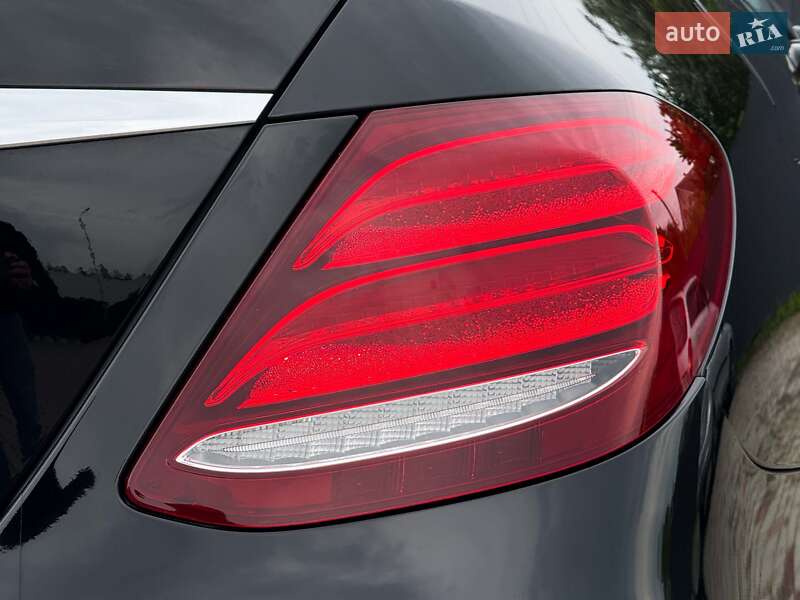 Седан Mercedes-Benz E-Class 2017 в Луцке