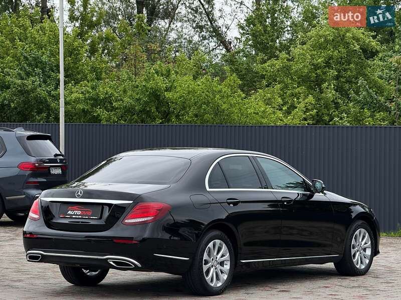 Седан Mercedes-Benz E-Class 2017 в Луцке