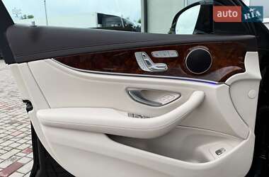 Седан Mercedes-Benz E-Class 2017 в 