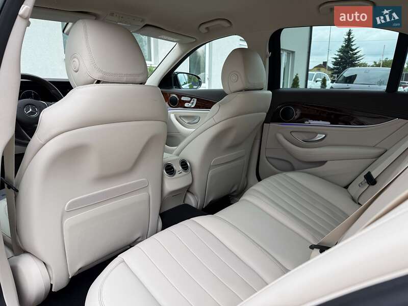 Седан Mercedes-Benz E-Class 2017 в Луцке