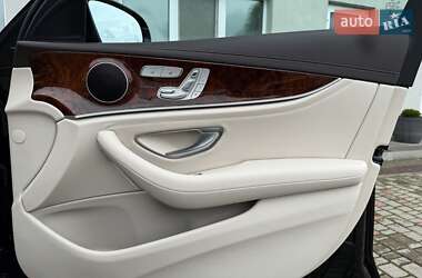 Седан Mercedes-Benz E-Class 2017 в 