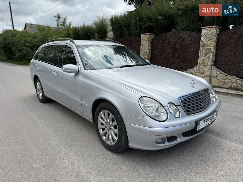 Универсал Mercedes-Benz E-Class 2005 в 