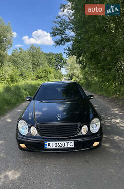 Седан Mercedes-Benz E-Class 2002 в Києві