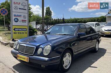 Седан Mercedes-Benz E-Class 1997 в Миколаєві