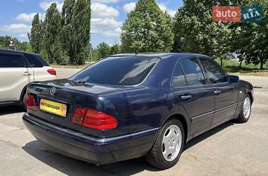 Седан Mercedes-Benz E-Class 1997 в 