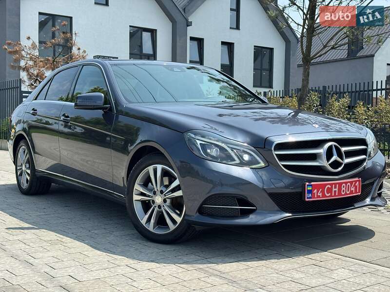 Седан Mercedes-Benz E-Class 2013 в 
