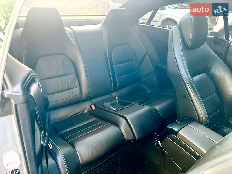 Купе Mercedes-Benz E-Class 2009 в Самборе