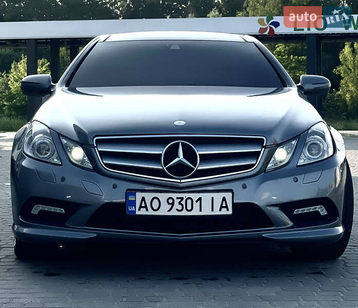 Купе Mercedes-Benz E-Class 2009 в Самборе