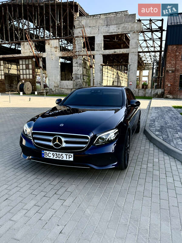Седан Mercedes-Benz E-Class 2018 в Львове