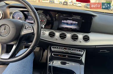 Седан Mercedes-Benz E-Class 2016 в 